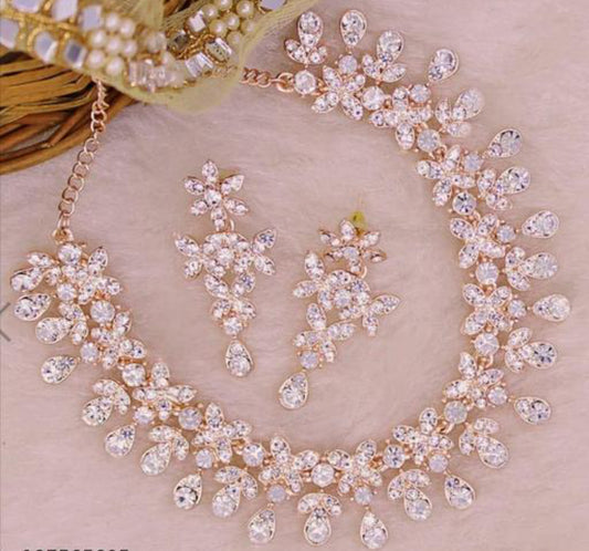 Shimmering Fancy Women Jewellery Set