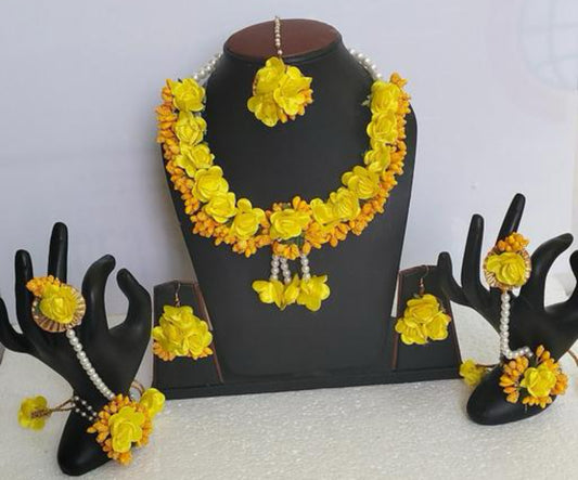 Artificial Floral Jewellery Necklace Set, Rings, Earrings, Bracelet & Maang Tika